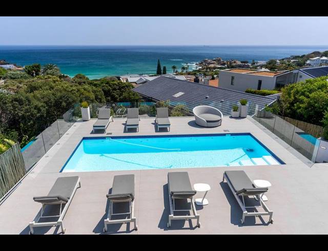 4 BEDROOM HOUSE FOR SALE IN LLANDUDNO